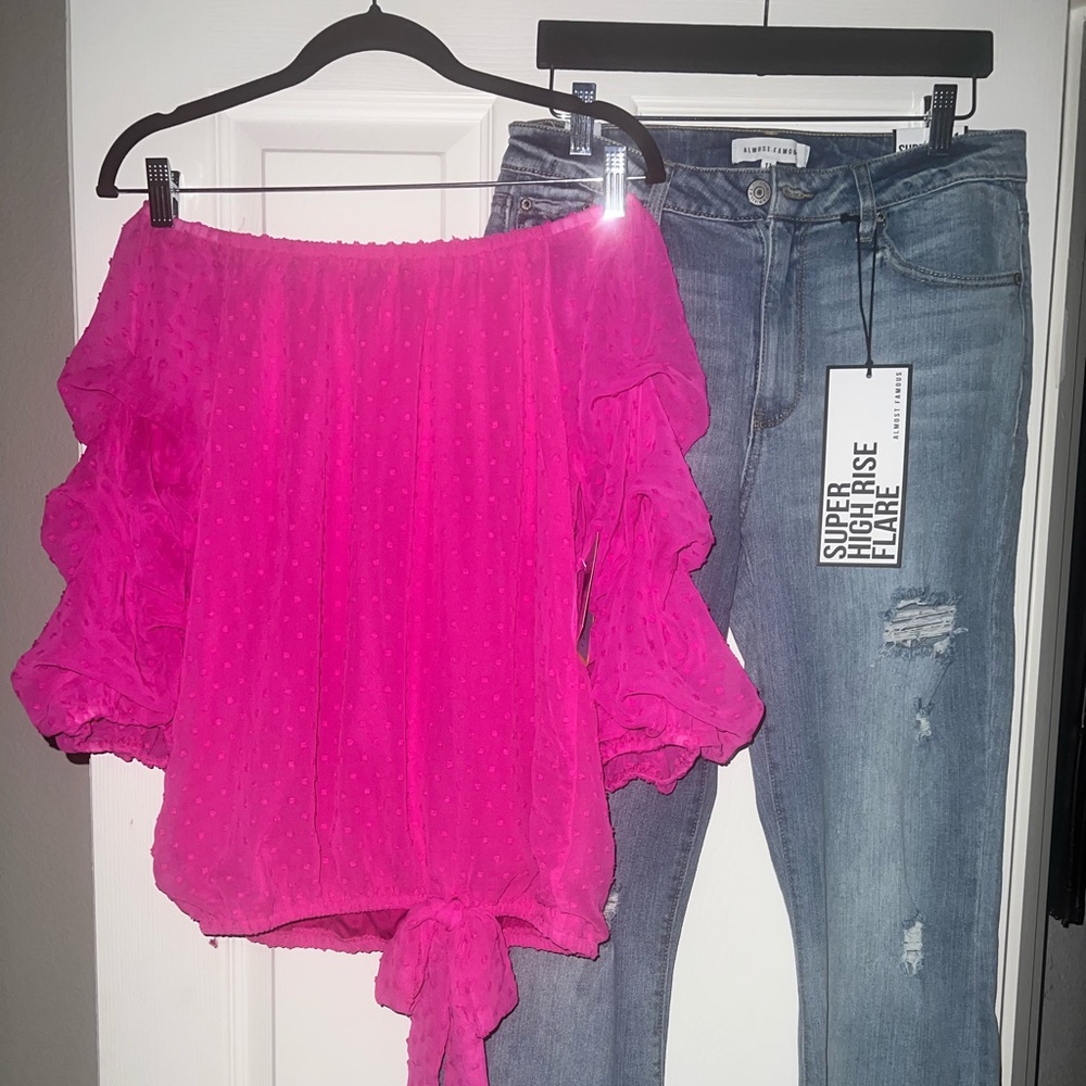 New CeCe on or off the shoulder top